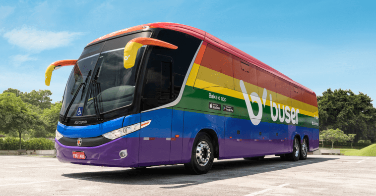 Buser com cores LGBTQIA+